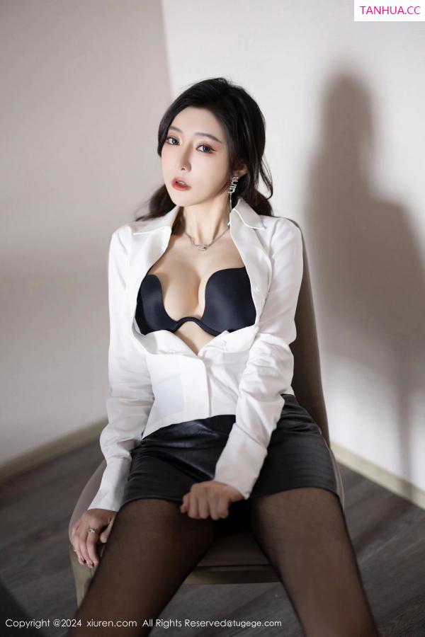 王馨瑶  [XiuRen]高清写真图 2024.03.29 No.8314 王馨瑶yanni 黑丝美腿第44张图片